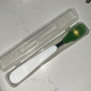 OXO- Travel Baby spoon with case